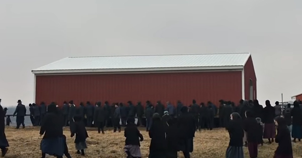 Amish Barn Bare Hands
