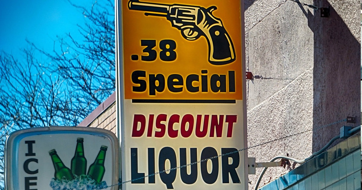 Illinois Bans Gun Liquor