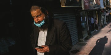 Jewish man wearing face mask in Israel
