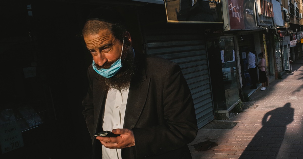 Jewish man wearing face mask in Israel