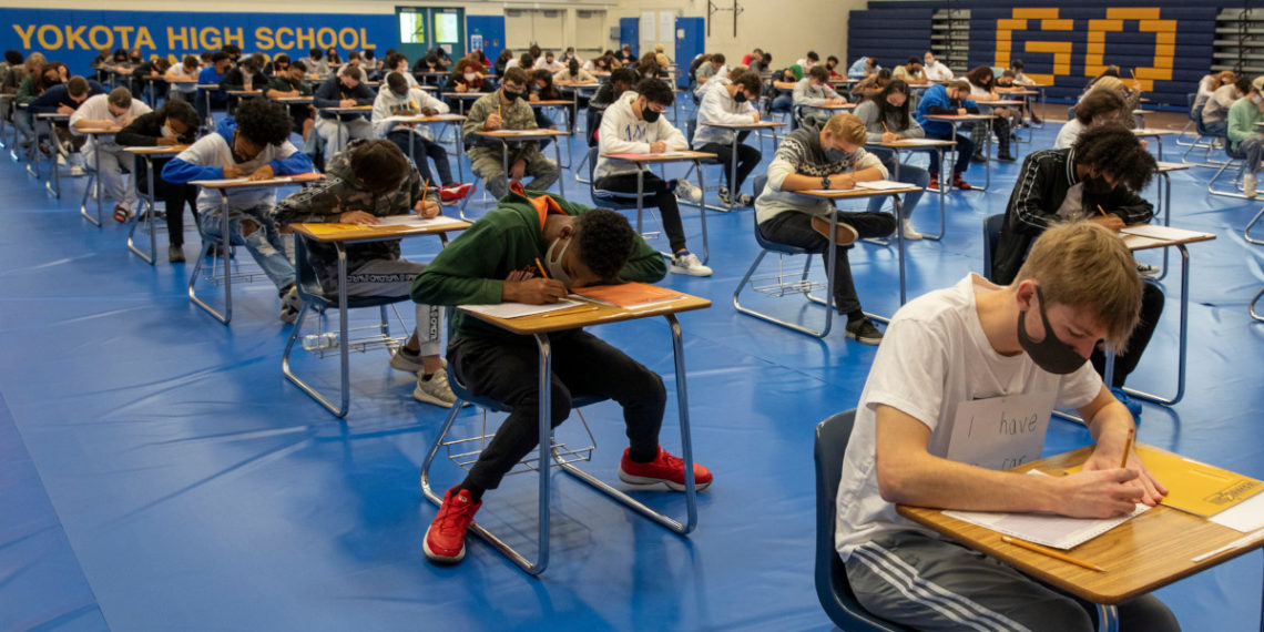 Chicago High School Will Introduce Race-Based Grading System